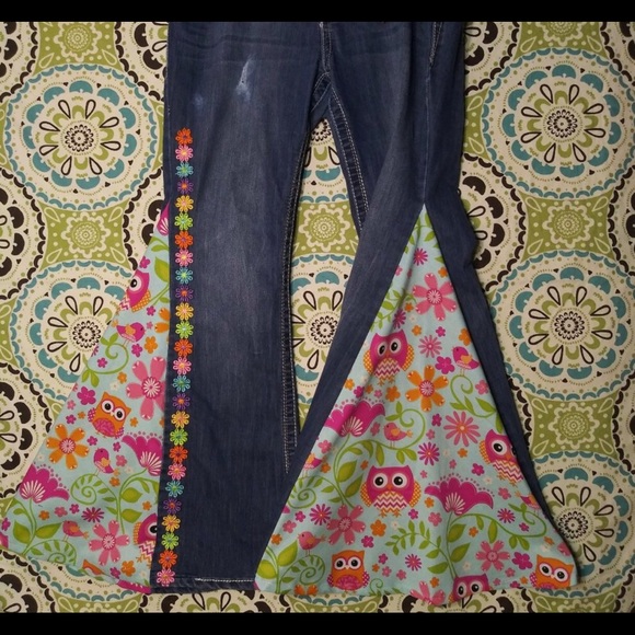 Here are the jeans. - Picture 2 of 16